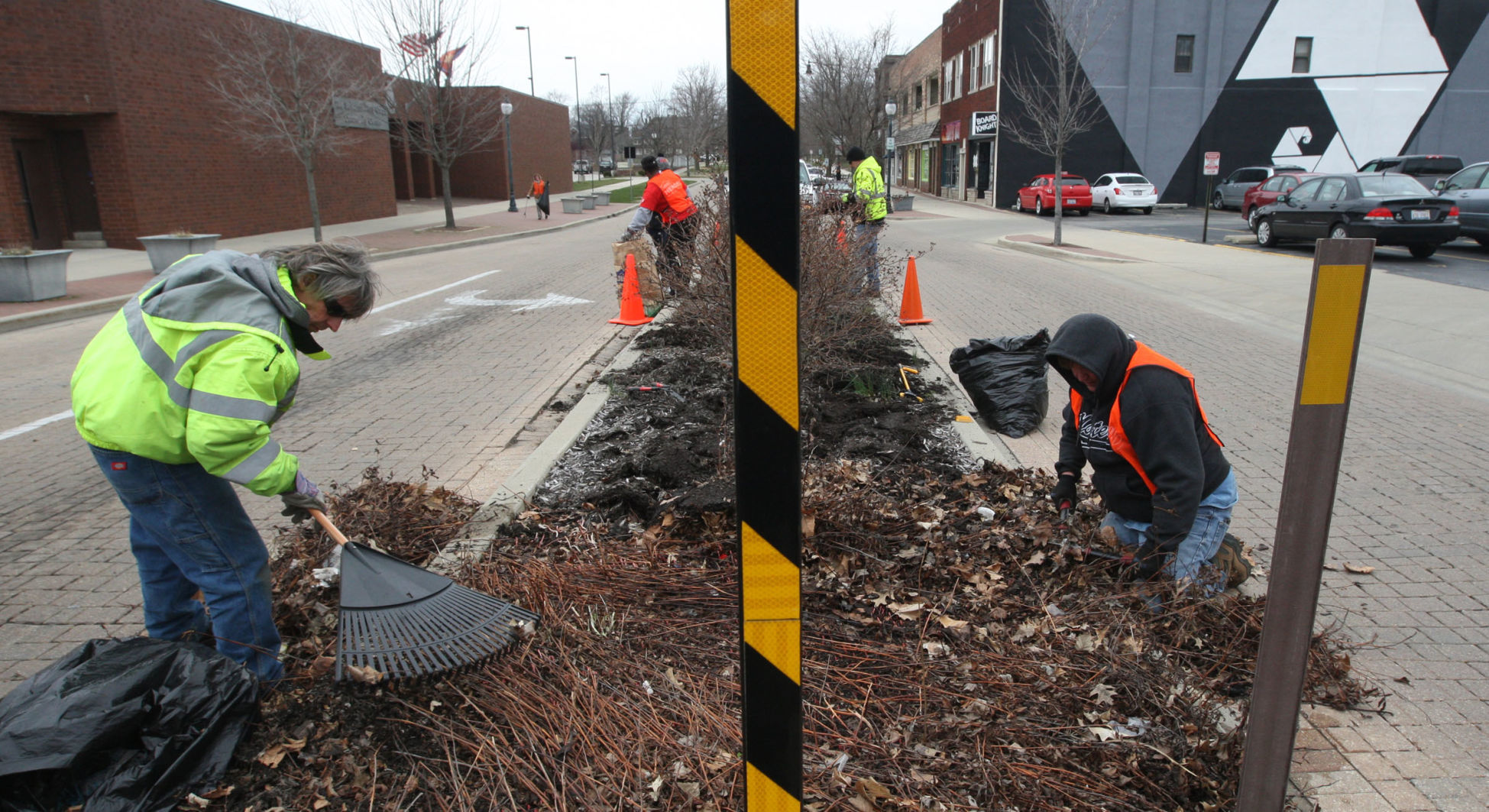 West Main Street cleanup 9 4.6.18.jpg
